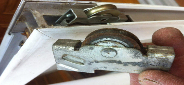 screen door roller repair in Palm Coast